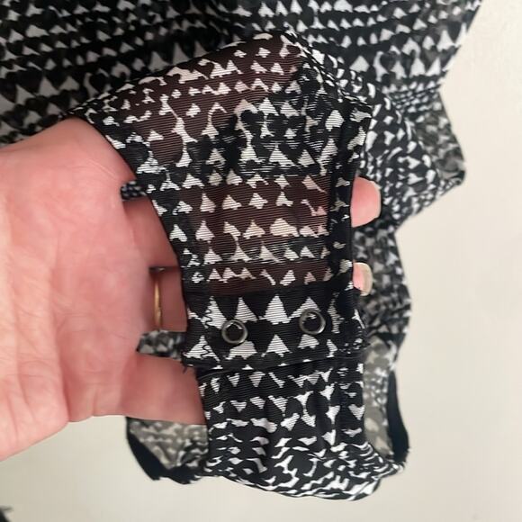 Stella McCartney Florence Fluttering Bodysuit Black Heart Print - Picture 10 of 16